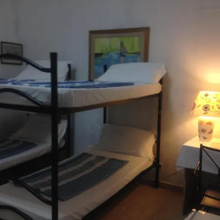 Happydays Hostel *